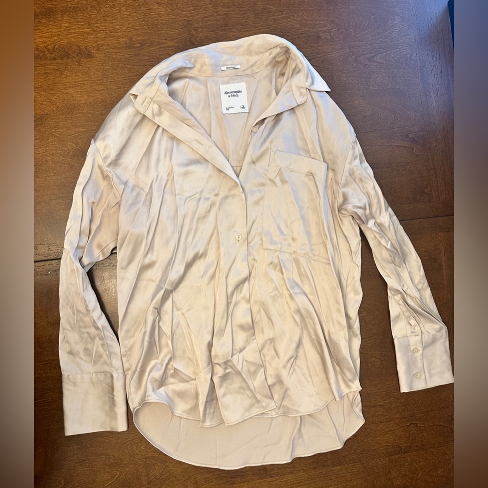 Abercrombie & Fitch Beige Button-Up Shirt